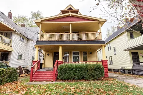 10113 Parkgate Ave, Cleveland, OH 44108
