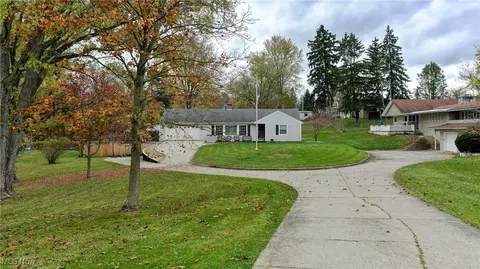 28 Elm St, Norwalk, OH 44857 photo 2