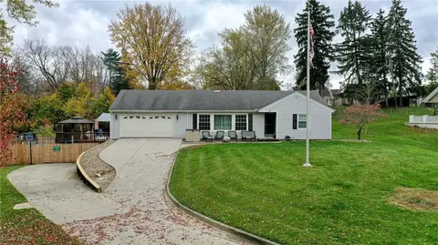 28 Elm St, Norwalk, OH 44857 photo 3