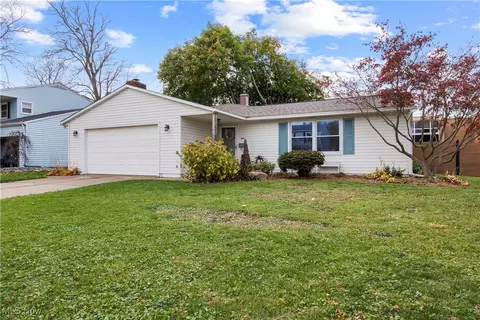 311 Brunswick Dr, Huron, OH 44839 photo 2