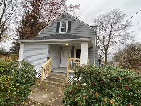 6425 Georgetown St, Louisville, OH 44641