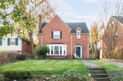 3888 Washington Blvd, University Heights, OH 44118