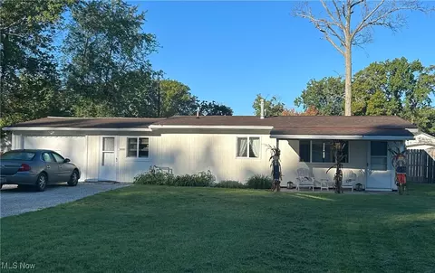 12568 Harmony Dr, Eaton, OH 44044