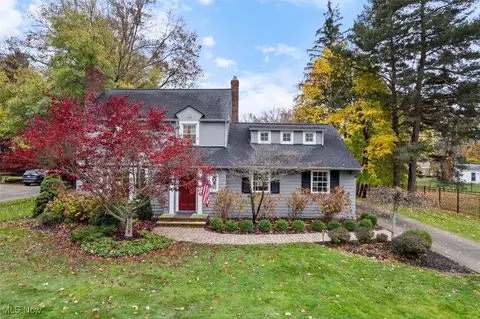 4872 Countryside Rd, Lyndhurst, OH 44124