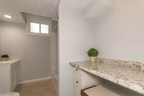 7192 Jackson St, Mentor, OH 44060 photo 25