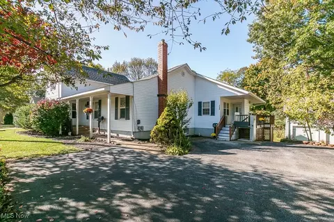 7192 Jackson St, Mentor, OH 44060 photo 2