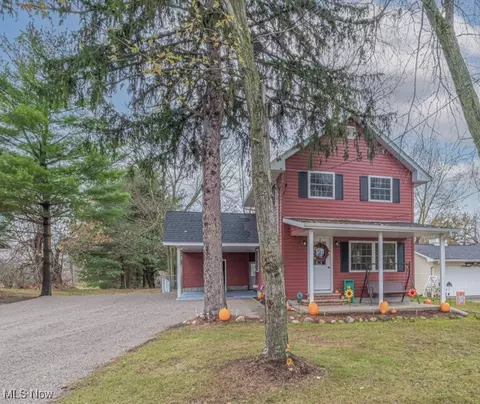 329 N Main St, Spencer, OH 44275