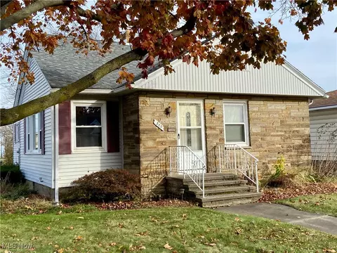 300 Lake Rd, Conneaut, OH 44030