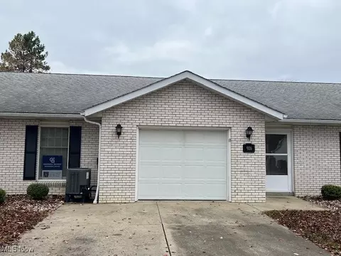 906 Avalon Dr, Ashland, OH 44805