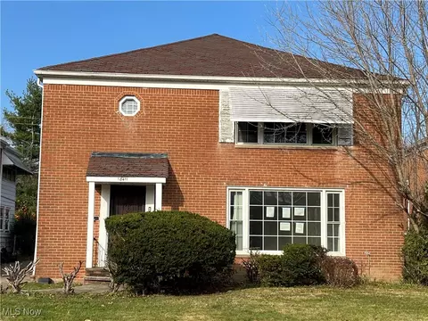 18411 Chagrin Blvd, Shaker Heights, OH 44122