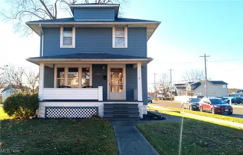 1032 Tuscarawas Ave NW, New Philadelphia, OH 44663