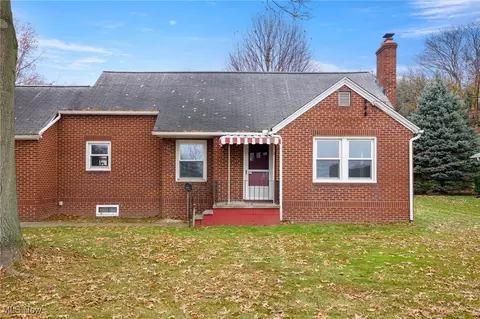 270 W W State St, Barberton, OH 44203