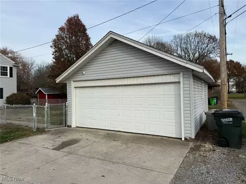 534 E Iron Ave, Dover, OH 44622 photo 48