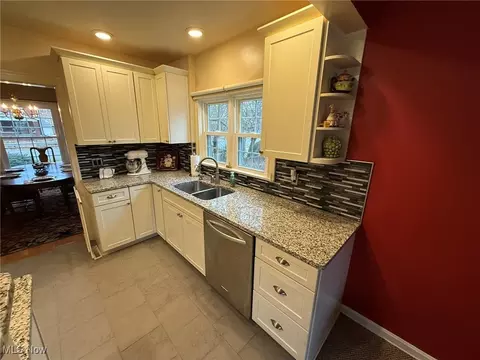 534 E Iron Ave, Dover, OH 44622 photo 26