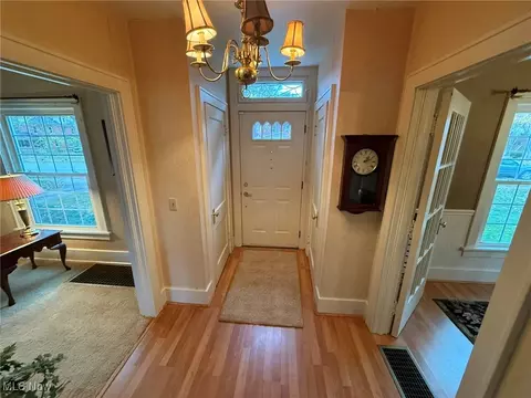 534 E Iron Ave, Dover, OH 44622 photo 5