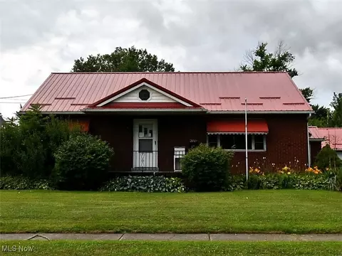 2001 Parkman Rd, Warren, OH 44485