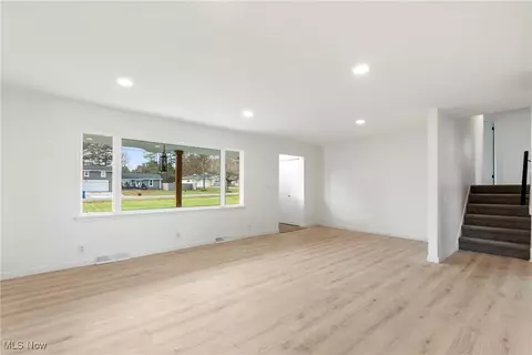 Living - 1579 S Plainview Dr, Akron, OH 44321 photo 2 of 4