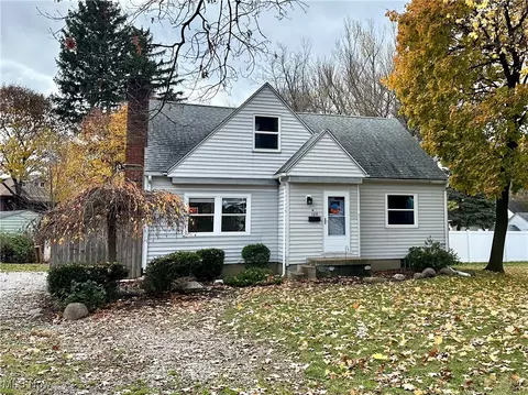 104 Garfield Ave, Cuyahoga Falls, OH 44221