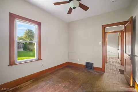 1362 Easton Dr, Akron, OH 44310 photo 17