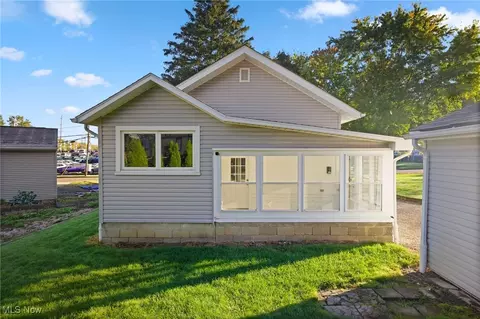 1362 Easton Dr, Akron, OH 44310 photo 25