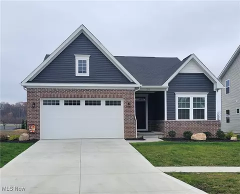1253 Jesse Owens Dr, Wooster, OH 44691