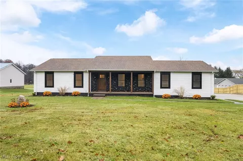 9625 Plank Rd, Montville, OH 44064
