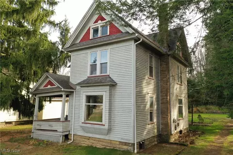 3874 W Main St, New Waterford, OH 44445