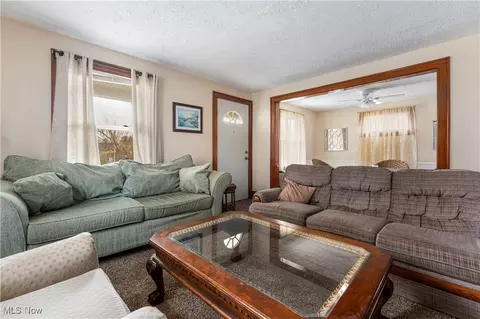 Living - 423 E Wilbeth Rd, Akron, OH 44301 photo 1 of 2