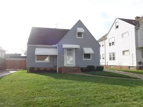 6029 Snow Rd, Parma, OH 44129