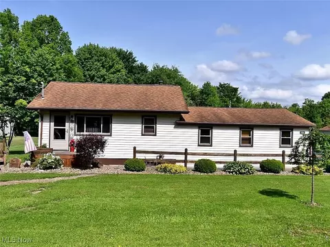 786 Ridge Rd, Vienna, OH 44473