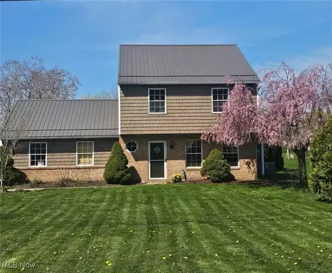 3158 Bates Rd, Madison, OH 44057