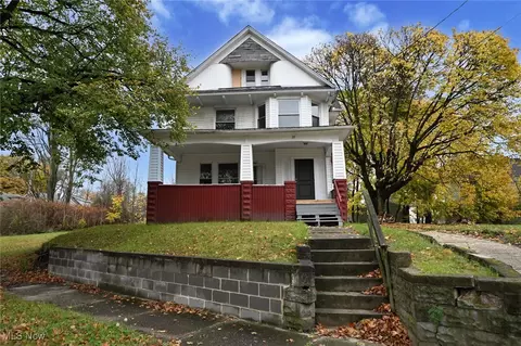 39 Fulton St, Akron, OH 44305