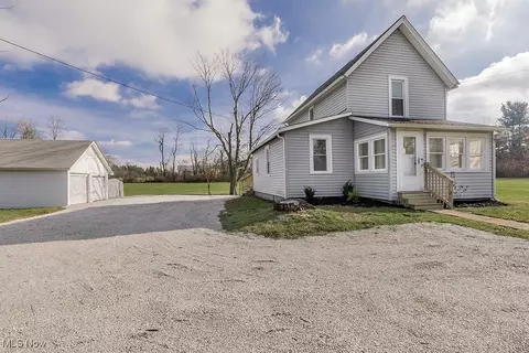 12447 Chillicothe Rd, Chesterland, OH 44026