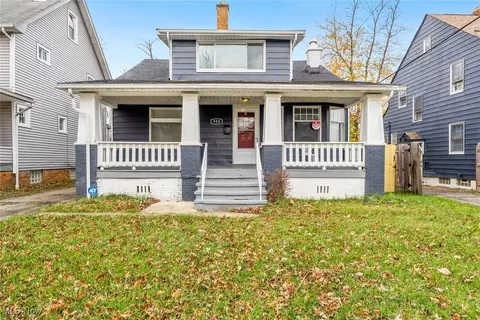 908 Elbon Rd, Cleveland Heights, OH 44121