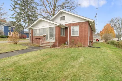 2043 Shunk Ave, Alliance, OH 44601
