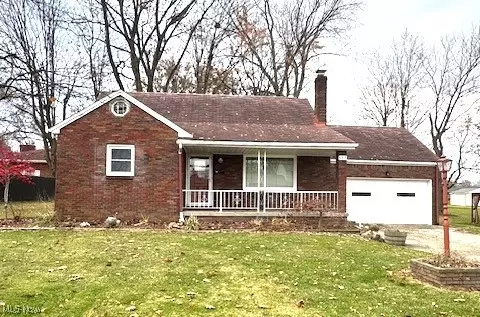645 Forestridge Dr, Youngstown, OH 44512