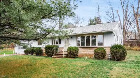 3140 E Winding Way, Zanesville, OH 43701