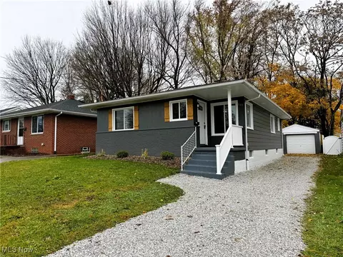 649 Washington Ave, Barberton, OH 44203