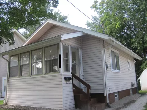 1259 Sevilla Ave, Akron, OH 44314
