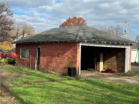109 Murray Ave, Minerva, OH 44657 photo 5