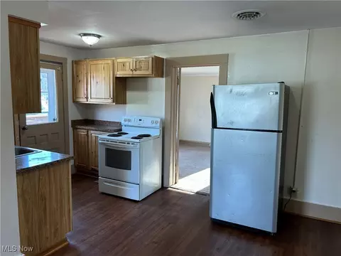 109 Murray Ave, Minerva, OH 44657 photo 11