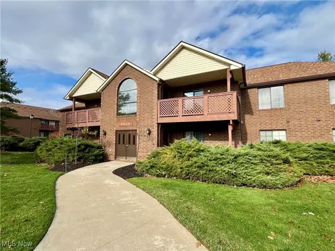 8605 Scenicview Dr # P101, Broadview Heights, OH 44147
