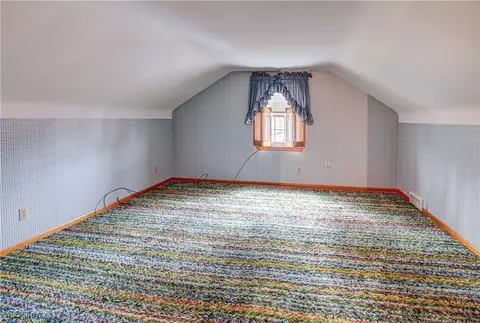 Bedroom - 1791 E 228th St, Euclid, OH 44117 photo 8 of 9