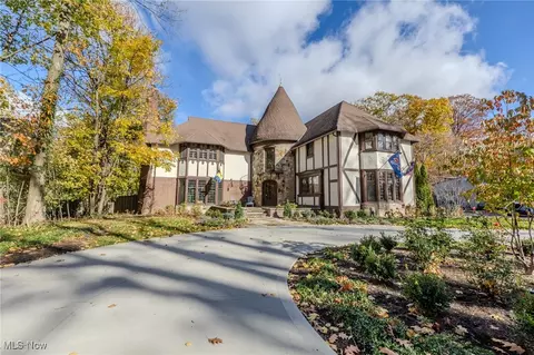 2845 N Park Blvd, Cleveland Heights, OH 44118