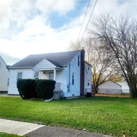1926 Madison Ave, Lorain, OH 44053 photo 2