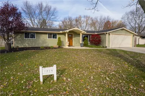 1725 Crock Dr, Streetsboro, OH 44241