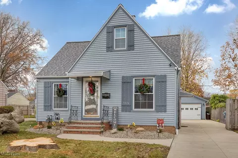 7036 Parma Park Blvd, Parma Heights, OH 44130