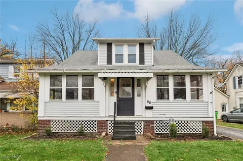 66 W 5th Ave, Berea, OH 44017