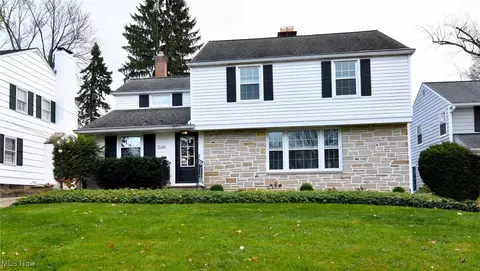 22476 E Byron Rd, Shaker Heights, OH 44122