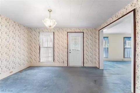 682 Maple Ave, Conneaut, OH 44030 photo 5